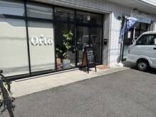 オルト(Orto)の雰囲気（お車でお越しの際は、お店目の前に駐車場2台完備されています☆）