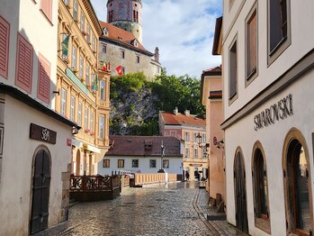 ユウキシキ(YUKISIKI)/YUKISIKI小顔矯正&美容鍼海外OFF