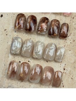 ハラジュクネイルズ(harajukunails)の写真/【選べる季節のトレンドデザインコース¥6800】太陽の光が差し込む、白を基調としたお洒落な店内で。