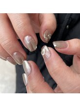 アイディー(i-dee)/グラデーションミラーネイル