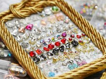 グラシュータン(gracieux temps)/ネイルパーツはたくさんご用意！