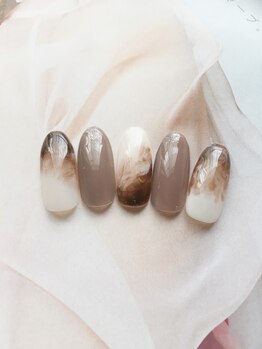 お気軽ビューティエーヴィヒ(Ewig)/2月キャンペーンネイル♪