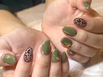 くすみカーキ×レオパード