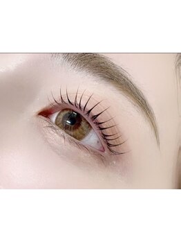 ナチュラル上品な目元にしたい