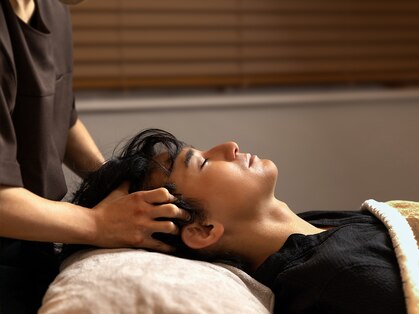 ラ ヘッド 新宿西口(La HEAD)の写真