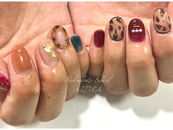 ネイルサロンアンドスクール アルティラ(Nail Salon& School ALTIRA)/アシメ★ニュアンスネイル