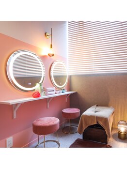 もう蒸されずにはいられない。/女優ミラーが嬉しい完全個室☆