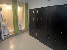 ゼットジム(Z-GYM)の雰囲気（清潔なシャワールームやロッカーは無料で利用可能です。）