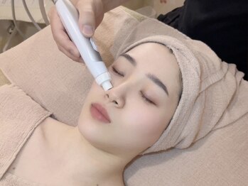 銀座ナチュラルスタイルの写真/【毛穴ケア人気NO.1】ハイドラ毛穴洗浄+光フェイシャル¥6980★毛穴/ニキビ予防/乾燥/ザラつきに!!