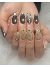 フウ(Huh)/持ち込みネイル