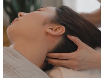 リリーボワ(LillyBois)/(7)施術/眼精疲労ヘッド