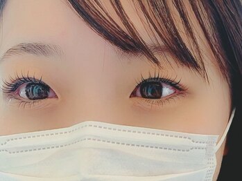 リボン アイラッシュアンドビューティーサロン(RIBBON)/セラムラッシュリフト　上・下