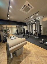 ネイビー鍼灸指圧治療院(NAVY鍼灸指圧治療院)/パーソナルトレーニング×指圧