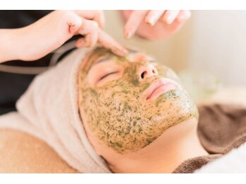 ホヌ(Honu)/ハーブピーリング《メイン工程》