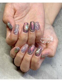 エム(em)/オーロラデザイン