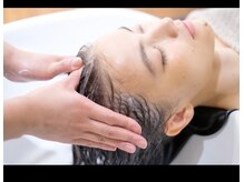 グロウウィング アイ(GLOWing eye)の雰囲気（整頭術ヘッドスパ）