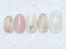 ネイルビート(NAIL BEAT)/ブローチ　ニュアンス