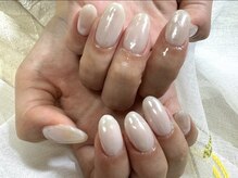ネイルライフ(NailLife)/ワンカラーにミラーかけでツヤ