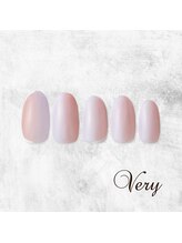 ヴェリー 六本木ヒルズ店(Very)/縦グラデーションで大人ネイル
