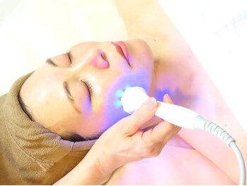 かれんの写真/二重あごや顔のむくみをスッキリ解消★《ハイパーナイフ小顔コース￥13,200→￥8,800》