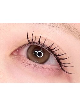 ナチュラル上品な目元にしたい