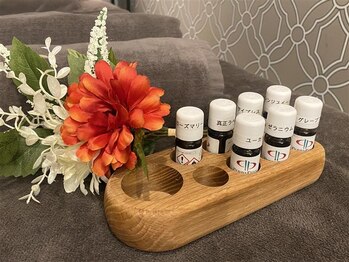 ザ ウィンバックサロン(THE WINBACK SALON)の写真/<< 心地よいアロマの香りに包まれて>>疲れを癒し,心身をリセットする極上リラクゼーション♪