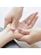 ネイルステーション イオンモール伊丹店(NAIL STATION)の写真/ウォーターケアでしっかり角質ケア！ジェル持ちUPと清潔感あふれる柔らか肌へ導きます☆