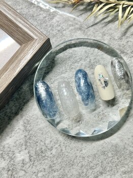 ルミライズ(Lumirise)/ニュアンス風ネイル