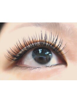 ボリュームのある目元にしたい