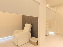 ルークネイル(LUKE NAIL)/半個室のリクライニングソファ