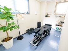 えじり整骨院の雰囲気（院長施術　妊娠中の腰痛、逆子にも対応。　健康な体を目指す。）
