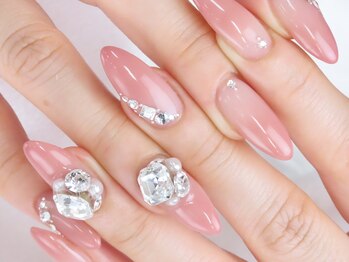クリスタルネイル ゆめタウン博多店(CRYSTAL NAIL)の写真/自爪を削らない『パラジェル』で健康ネイル♪全国ファッション誌でも紹介された大人女性向け本格サロン♪