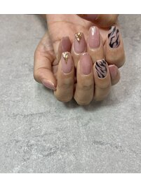 夏ネイル2021【ゼブラ柄】