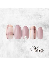 ヴェリー 六本木ヒルズ店(Very)/淡色カラーで大人チェック