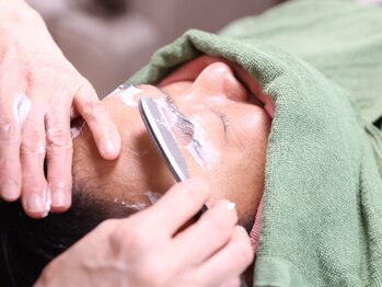 キヌカ(KINUKA)の写真/第一印象が変わる！専門店ならではの深剃り技術と眉毛整えで清潔感溢れるワンランク上の自分に出会えます☆