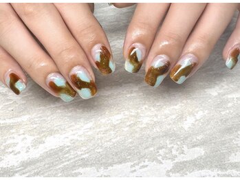 ジュリネイル(JULIE NAIL)の写真/仕事帰りにも◎9時～21時営業◆抜群のフォルムが◎【毎月かわるアート定額♪4800円】