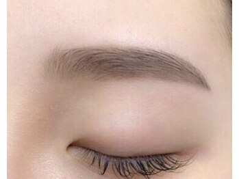 ビーズ バイブレス イオンタウン米沢駅前店(B's by.BLESS)/1番人気☆ストレート眉デザイン