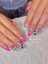 マーム(ma'am)/ヤシの木ネイル