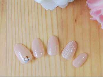 大人女子のツイードネイル