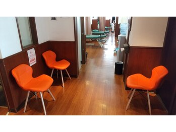 げんき堂接骨院 鍼灸院 津田沼/待合室