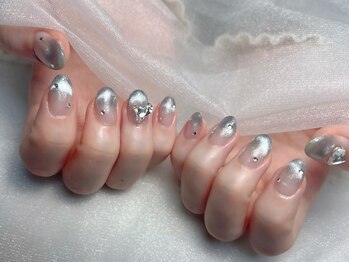 ネイルバイピヌ(nail by pinu)/マググラデ