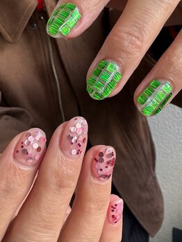 ウズ 和歌山店(UZU)/ホロネイル