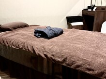 ラティの雰囲気（広々した個室のリラクゼーションルーム）