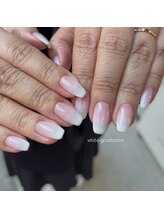 スティラ サポ ネイルアンドアイラッシュ(Stilla SAPO Nail&Eyelash)/グラデーション/Kozue