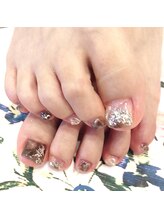 トータルサロン 白べぇーっ プラス/秋カラーフットネイル