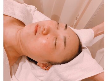 ポーラ ザ ビューティ 枚方店 (POLA THE BEAUTY)/ヘッドマッサージ付き