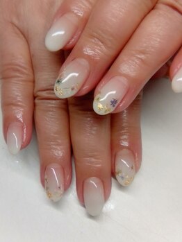 小花柄ネイル