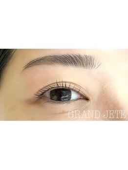 ネイルアンドアイラッシュ グランジュテ(GRANDJETE)/まつ毛パーマ&眉ワックス