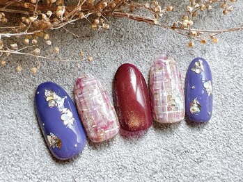 アミネイルズ(AmiNails)/ツイードビジューネイル♪