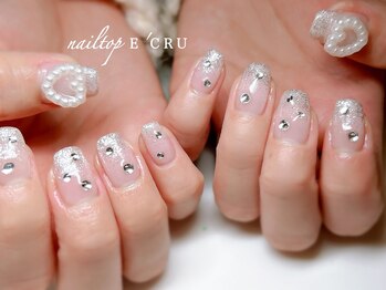 ネイルトップエクル(nail top E CRU)/シアーホワイト